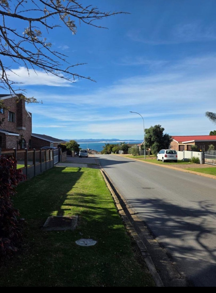 3 Bedroom Property for Sale in Wavecrest Eastern Cape